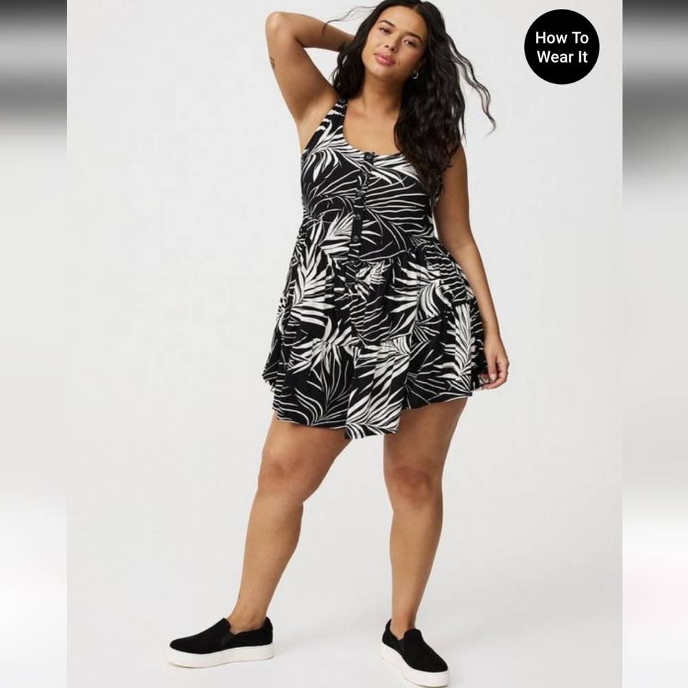 NWT Scoop Neck Flirty Romper